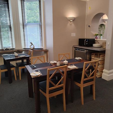 The Sheldon B&B - Free Private Parking Eastbourne Eksteriør billede