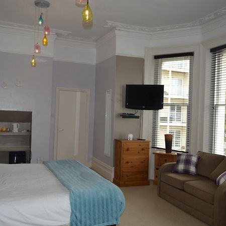 The Sheldon B&B - Free Private Parking Eastbourne Eksteriør billede