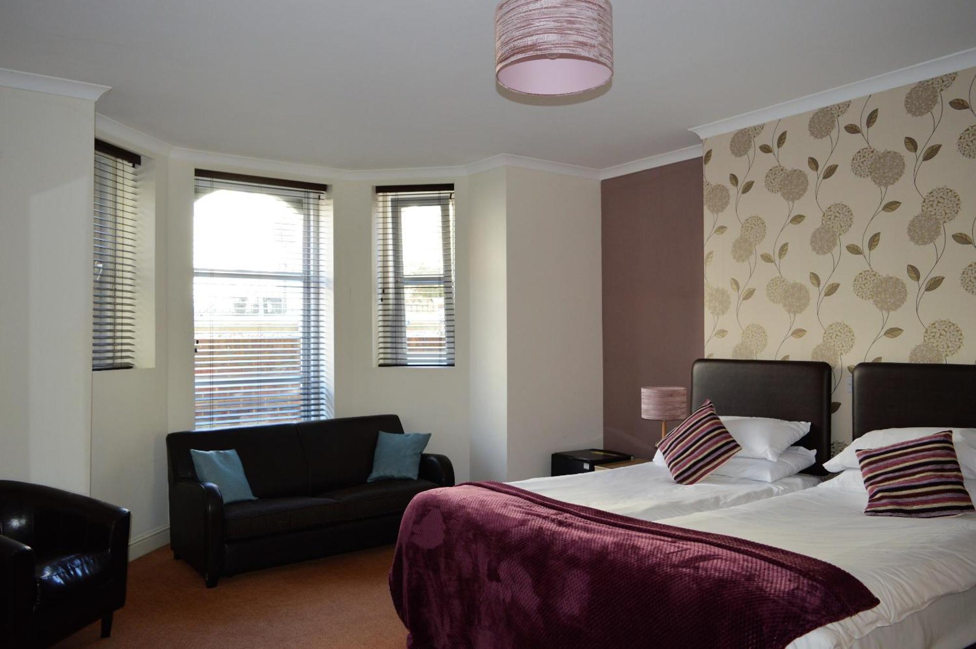 The Sheldon B&B - Free Private Parking Eastbourne Eksteriør billede