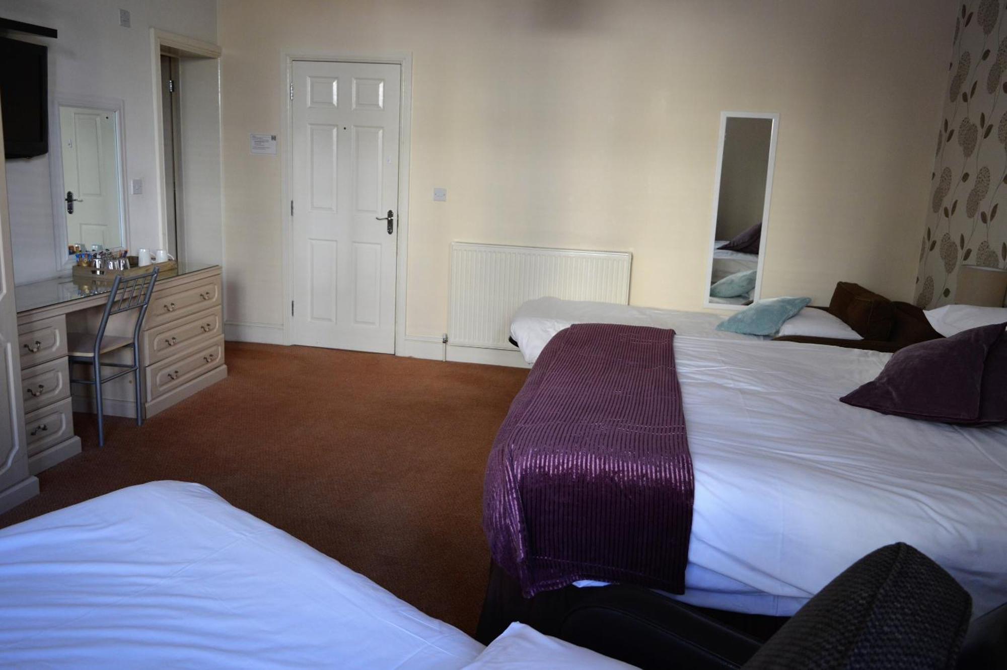 The Sheldon B&B - Free Private Parking Eastbourne Eksteriør billede